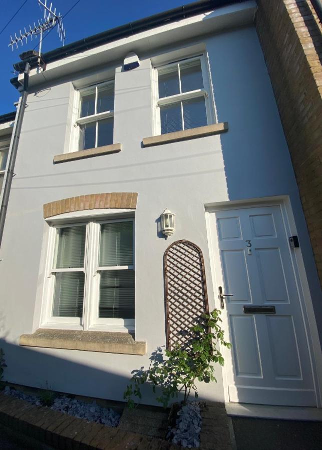 Modern Coastal Cottage 5 Minutes From The Ocean -Pet Friendly Ramsgate Bagian luar foto